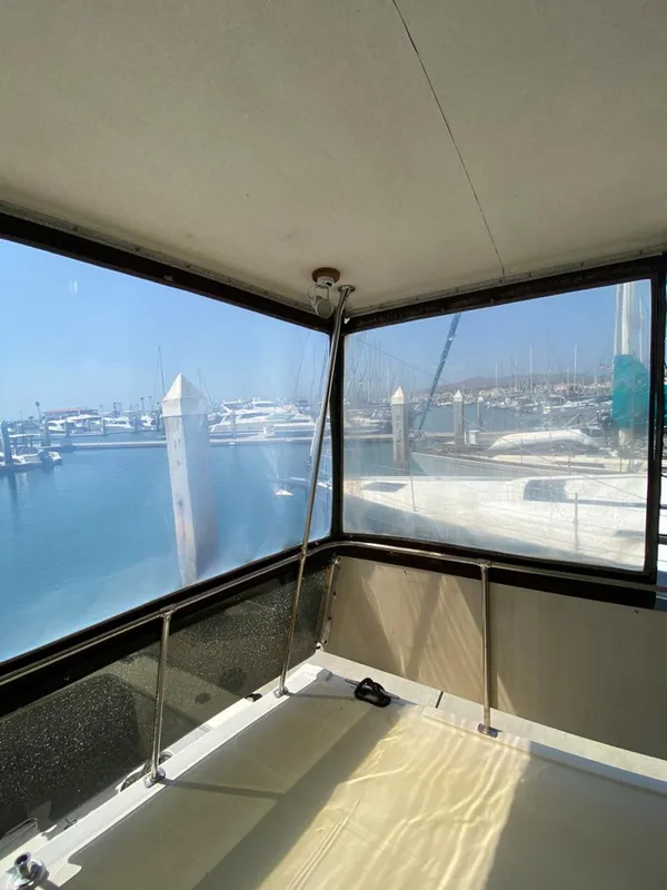 1984 Uniflite 48 Yachtfisher