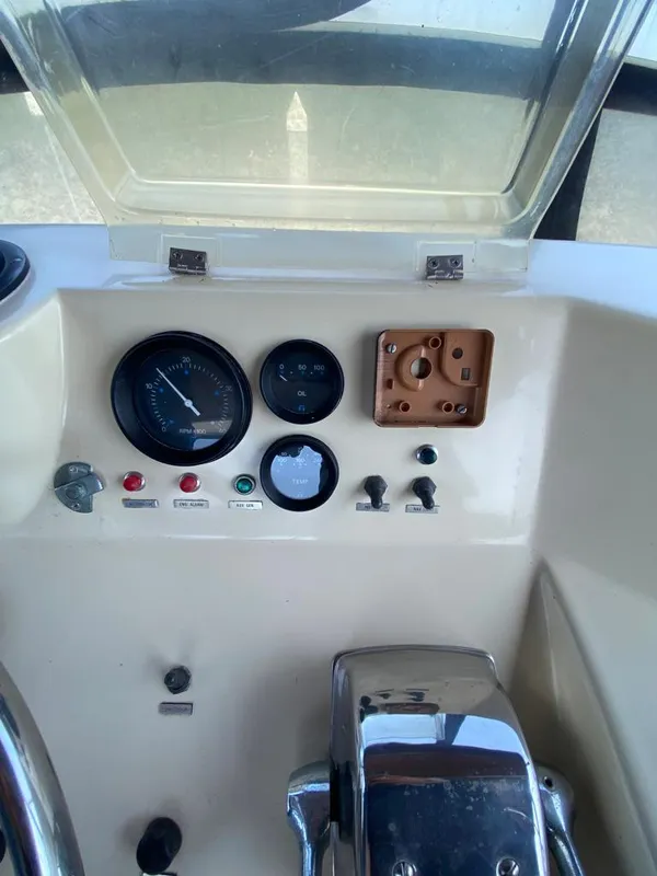 Cockpit 3
