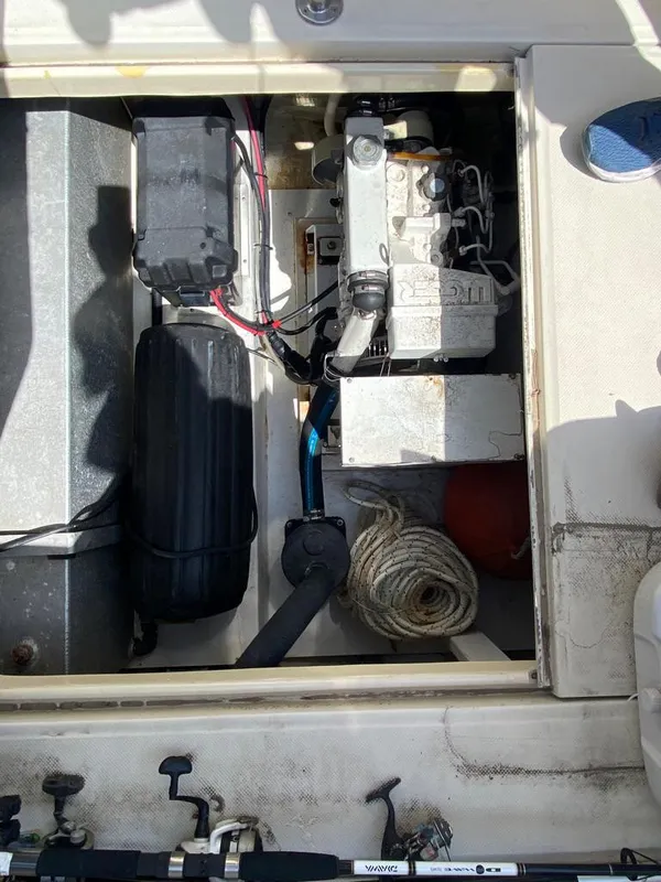 1984 Uniflite 48 Yachtfisher