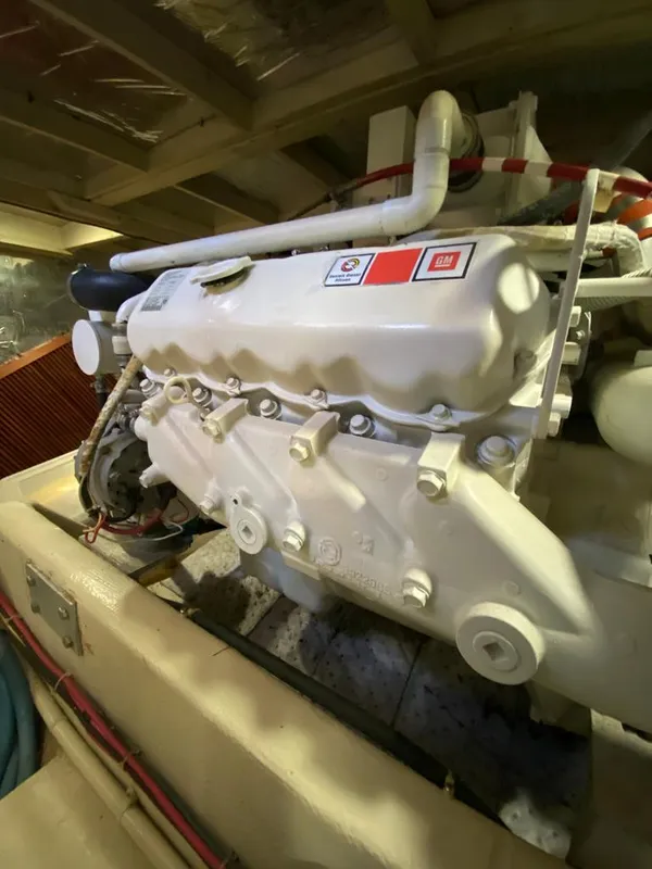 1984 Uniflite 48 Yachtfisher