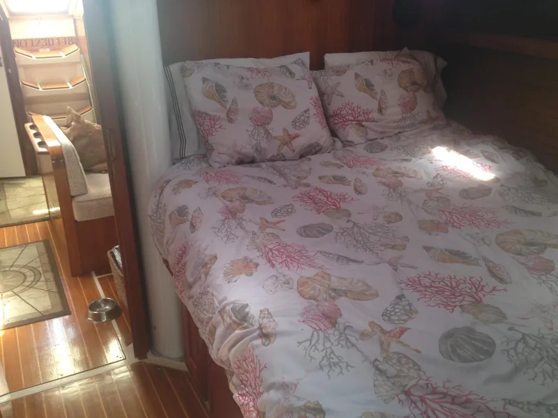 Pullman in Master Cabin