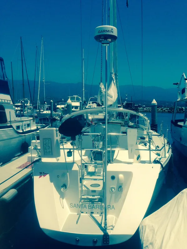 1990 Catalina 42 Three cabin