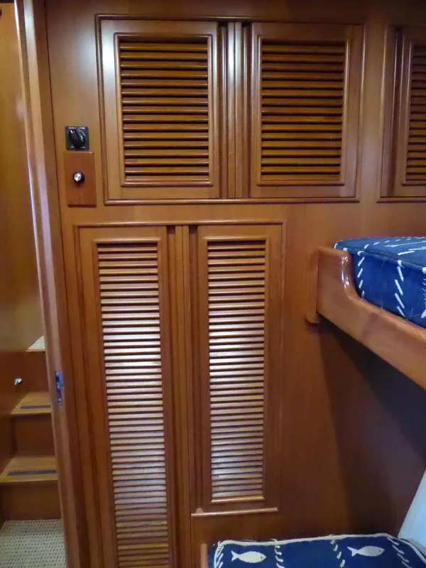 Storage guest suite
