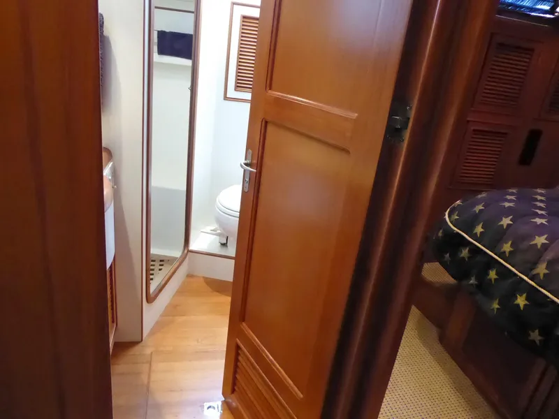 Master access to ensuite head