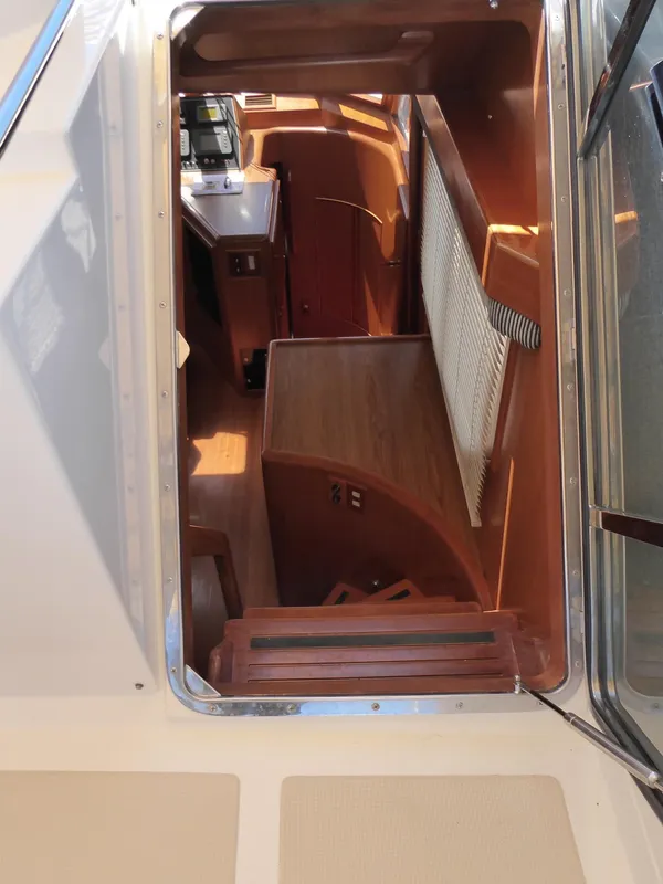 From Flybridge to Pilothouse