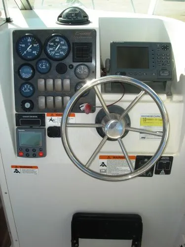 2004 Seaswirl 2601 Striper