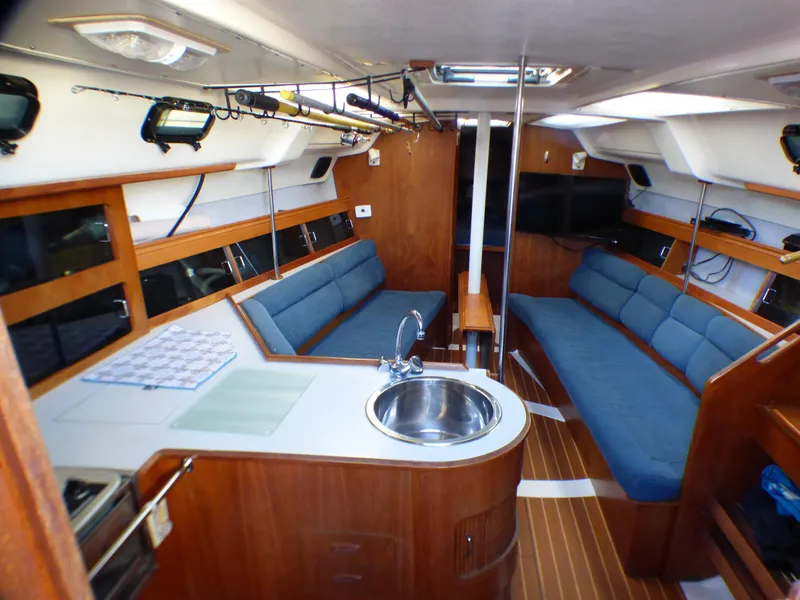 1988 Hunter Legend 35