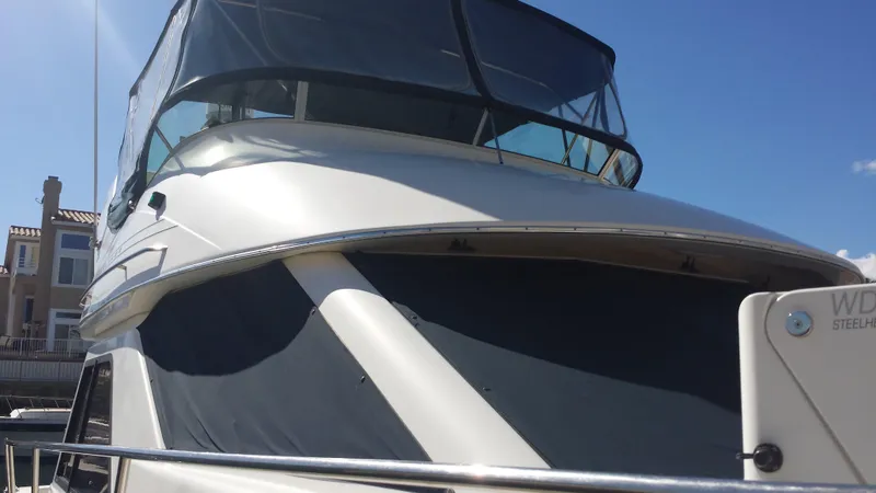 1997 Bayliner 3788 Command Bridge Motoryacht
