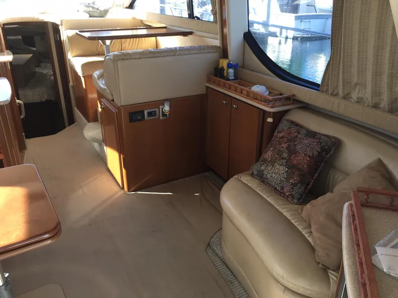 2005 Meridian 381 Sedan