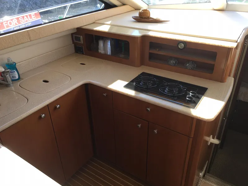 2005 Meridian 381 Sedan