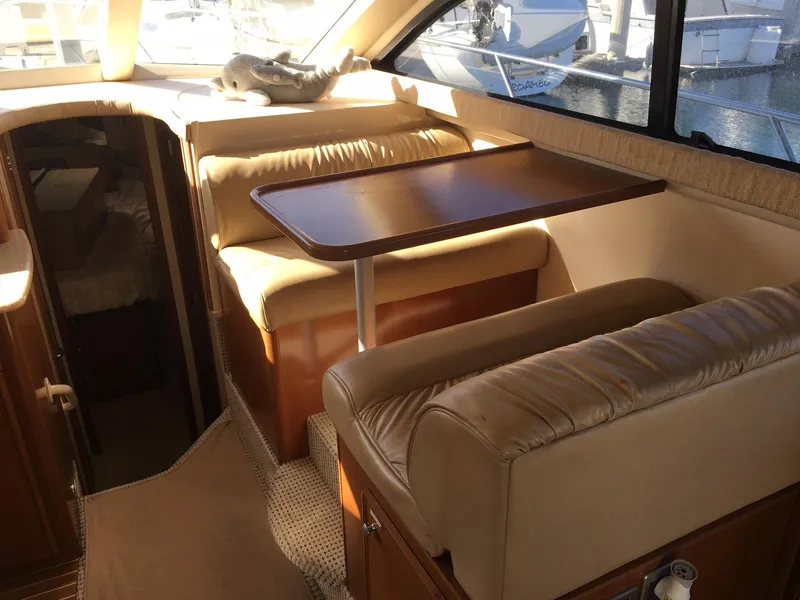 2005 Meridian 381 Sedan