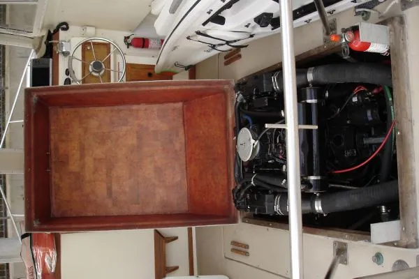 Engine showing hatch up