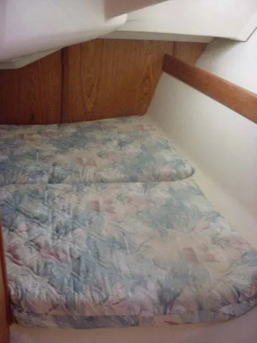 2000 Hunter 320