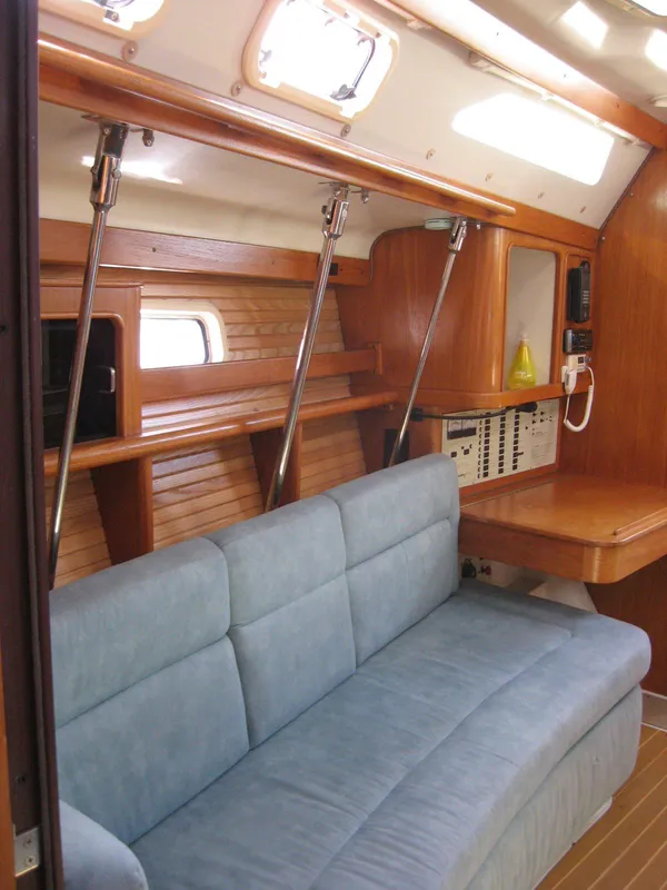Starboard Settee