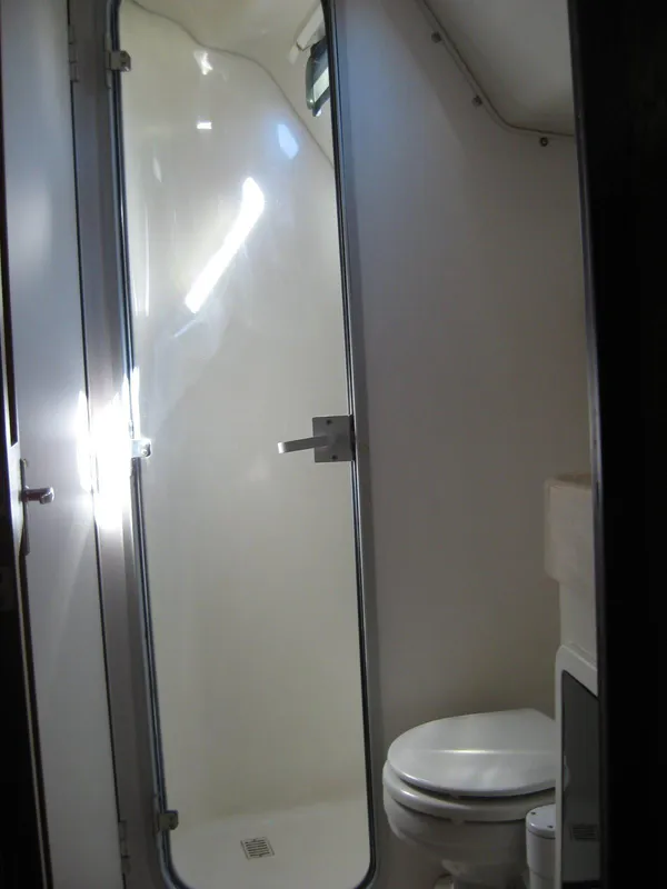 Seperate Shower