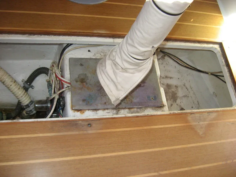 Compression Post & Bilges
