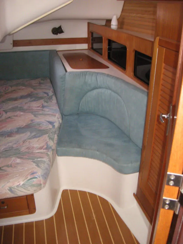 Owner's Cabin, Port