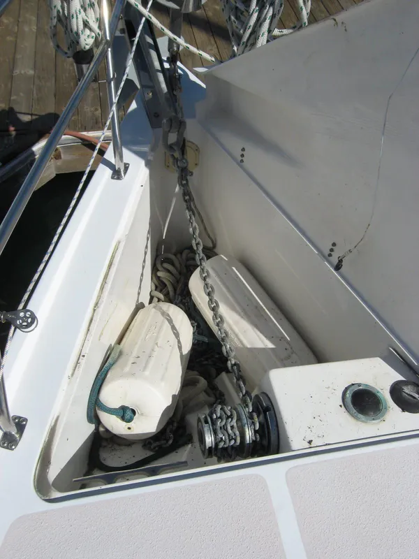 Recessed Chain Locker, Windlass394