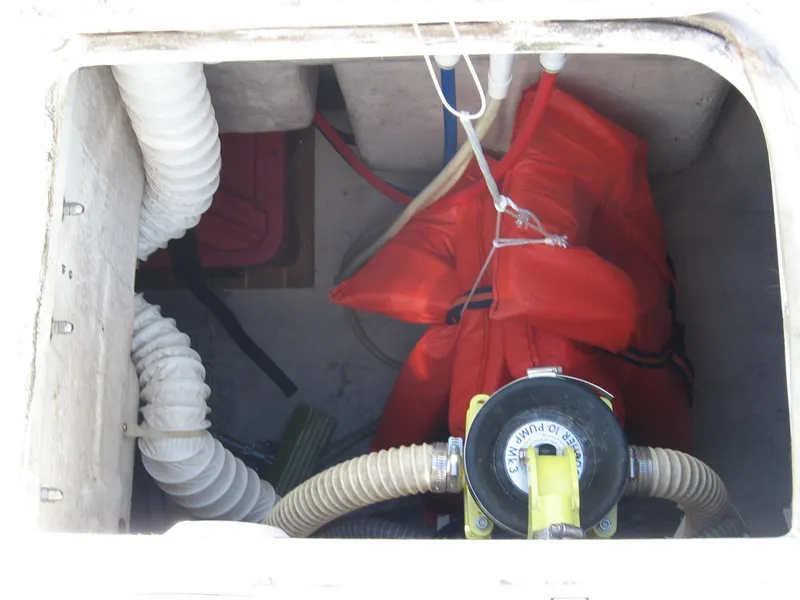 Cockpit Locker, Port