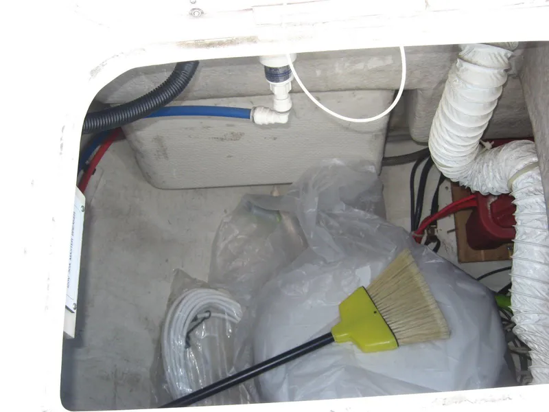 Cockpit Locker, Starboard