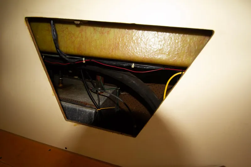 Propeller Shaft Access