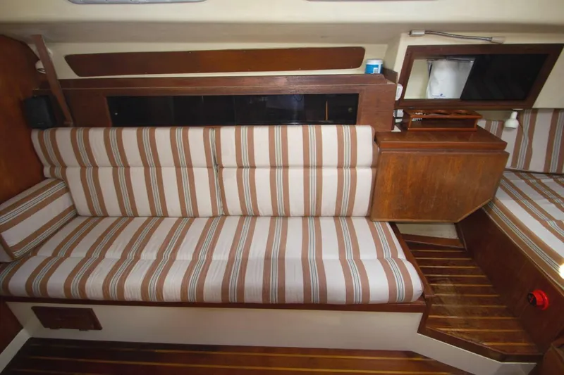 Starboard Settee