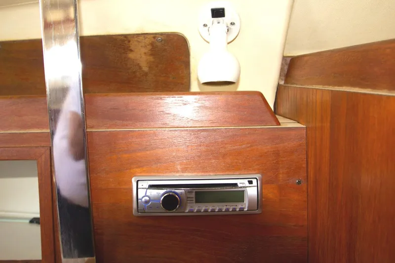 Clarion Stereo