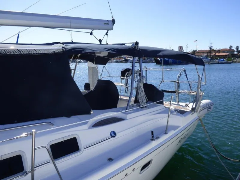 Large bimini