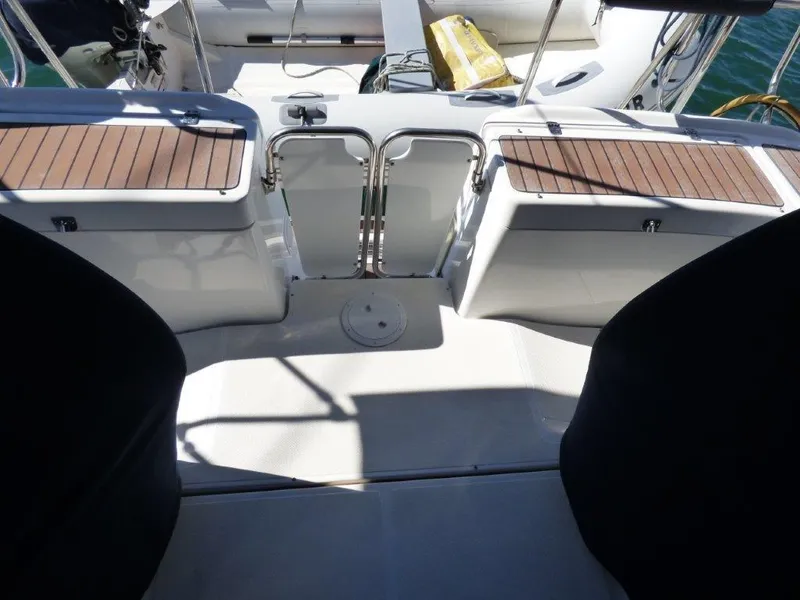 Easy access aft