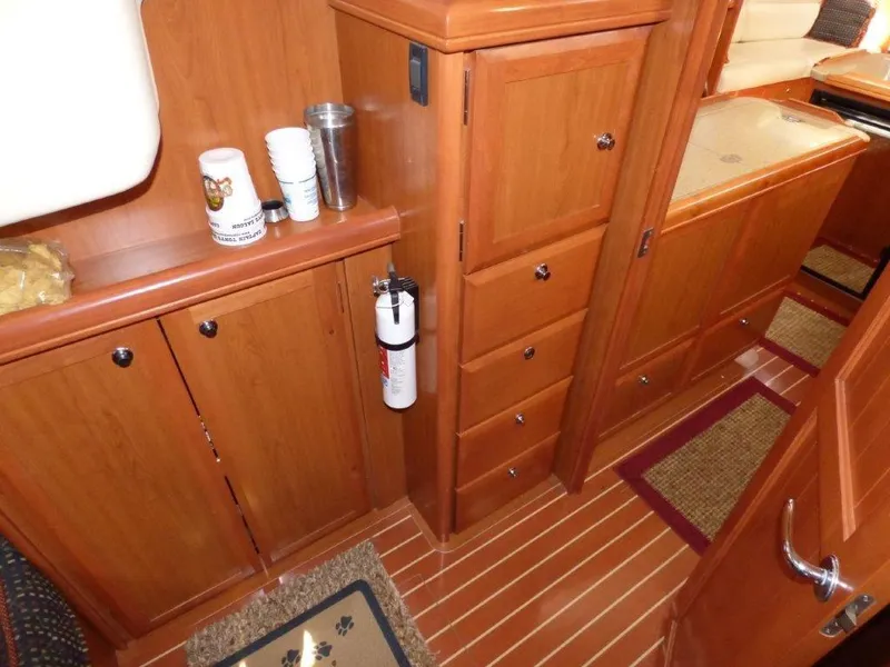 Starboard cabin storage