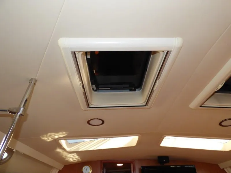 Oceanair hatch system, open