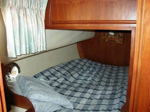 Aft berth