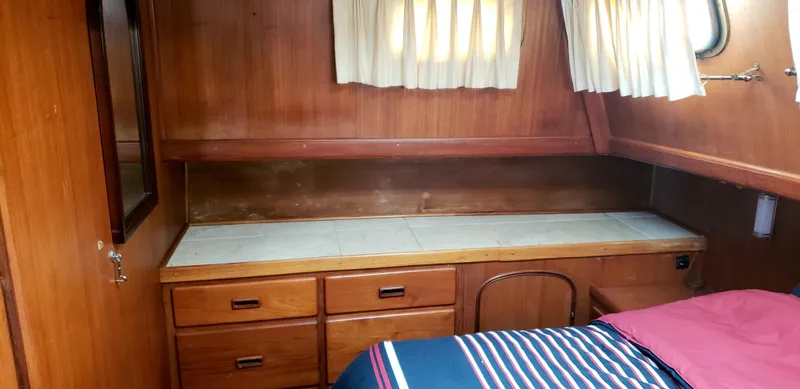 1979 CHB Aft Cabin