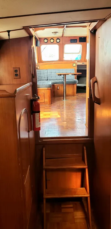 1979 CHB Aft Cabin