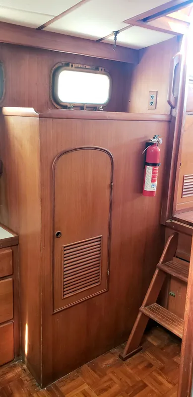 1979 CHB Aft Cabin