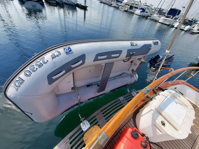 Inflatable RIB on Davit System