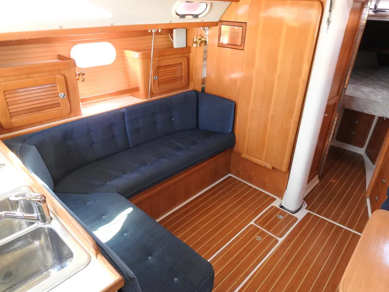 2004 Catalina 36 MkII
