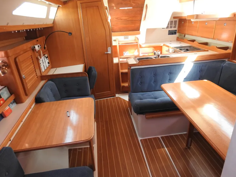 2004 Catalina 36 MkII