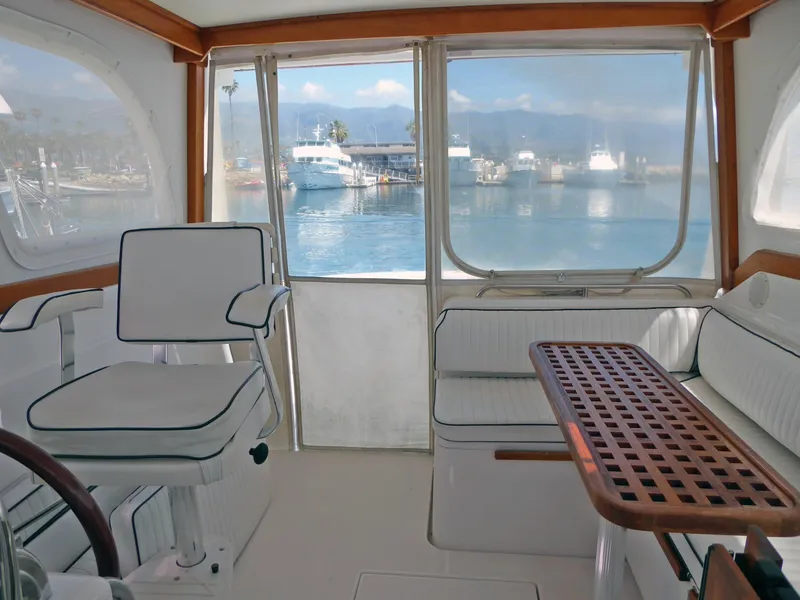 Cockpit aft