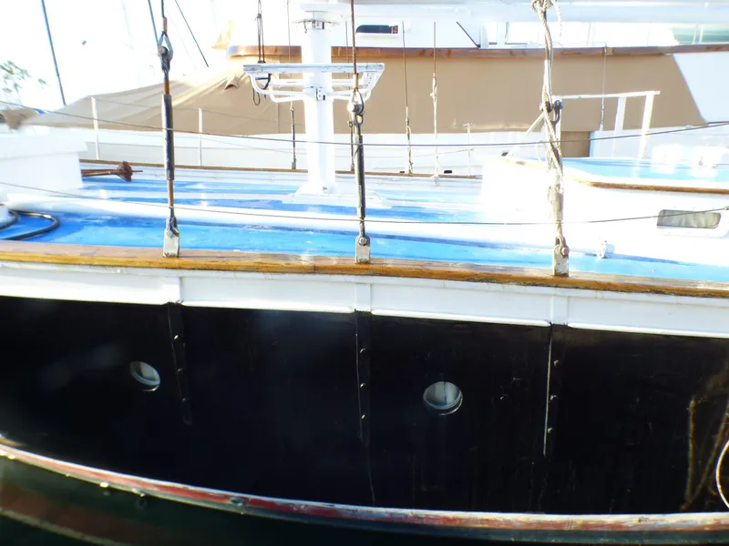 External Chain Plates