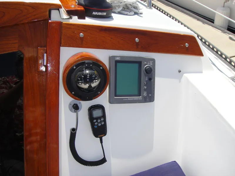 RADAR, VHF REPEATER MIKE STB.SIDE