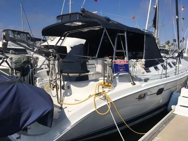 2004 Hunter 466