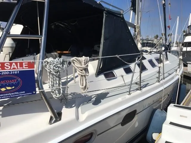 2004 Hunter 466