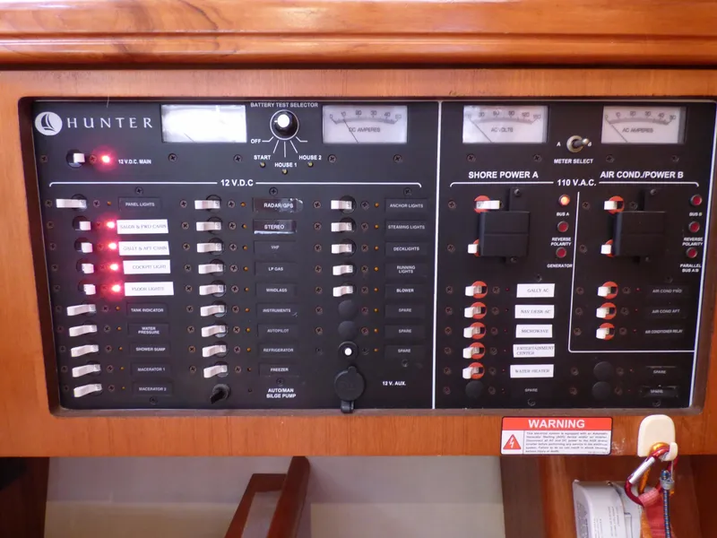 2004 Hunter 466