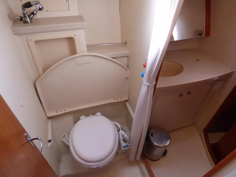 2004 Hunter 466
