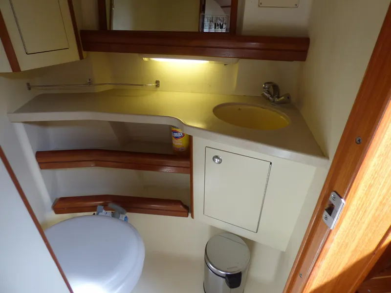 2004 Hunter 466
