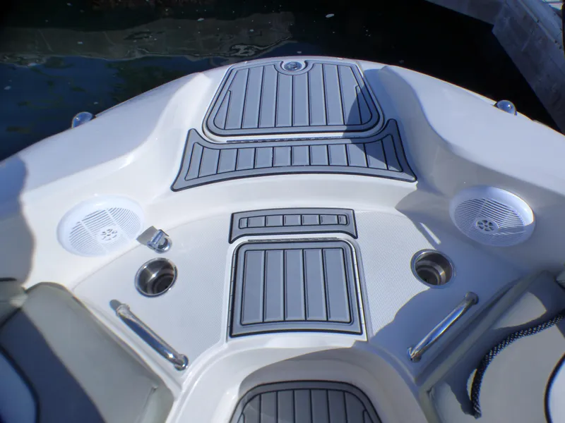 2006 Sea Ray 270 Sundeck