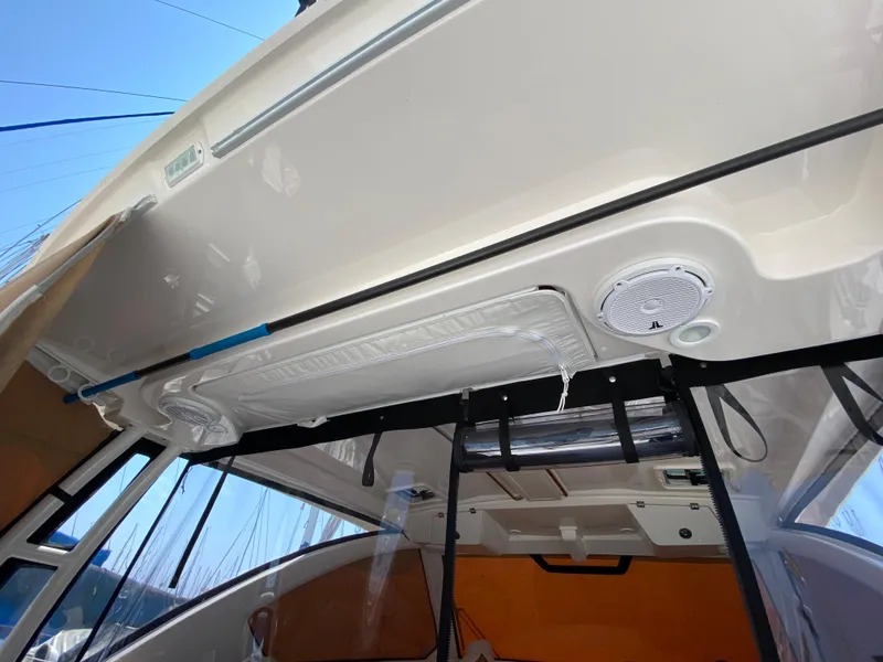 Cockpit speakers, MFD storage