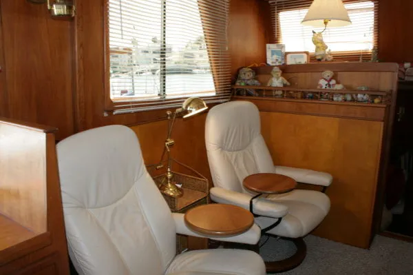 1985 CHB Aft Cabin