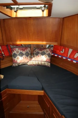 1985 CHB Aft Cabin